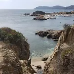 Ecrins De La Badine- Pinede Hyeres