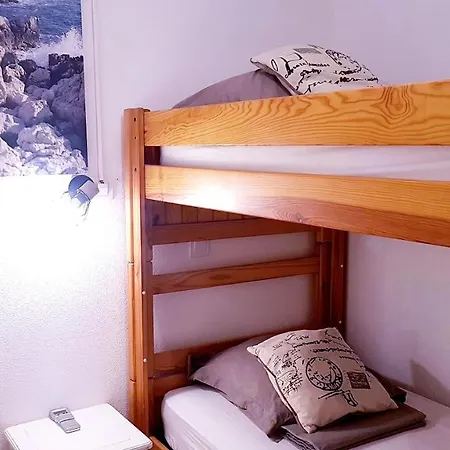 Ecrins De La Badine- Pinede 아파트 히에레