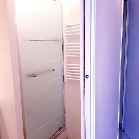 Ecrins De La Badine- Pinede Hyeres