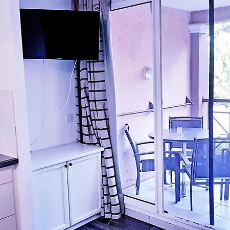 Ecrins De La Badine- Pinede Hyeres