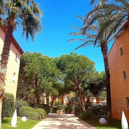 Ecrins De La Badine- Pinede *