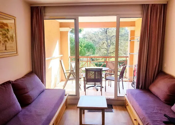 Apartmán Ecrins De La Badine- Pinede Hyères